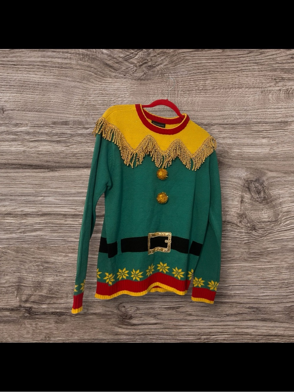 Blizzard Bay unisex red green yellow gold sparkle Christmas sweater Size M
